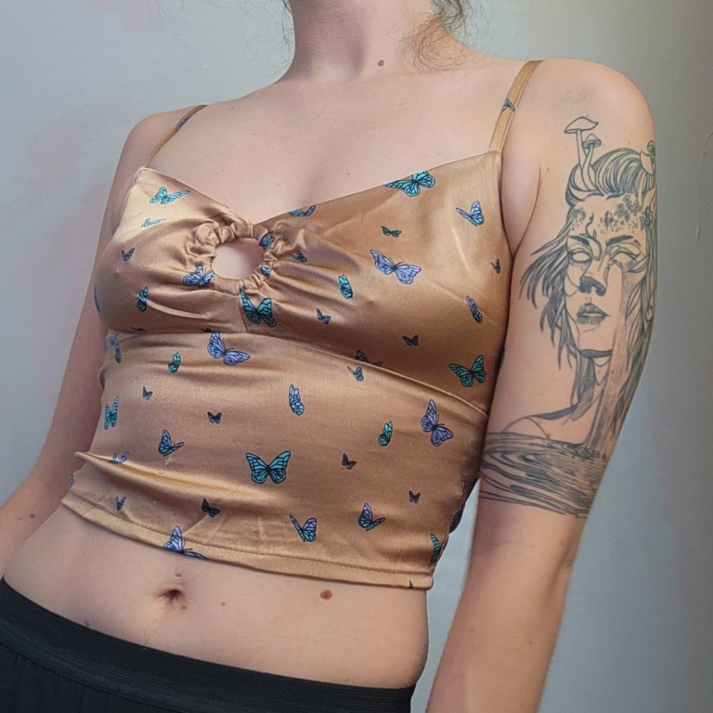 NWT Full Tilt Butterfly Satin O-Ring Cropped Cami Size XS